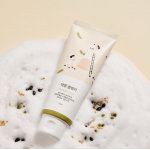Round Lab Soybean Nourishing Cleanser αφρός καθαρισμού προσώπου με μαύρη σόγια και ceramide