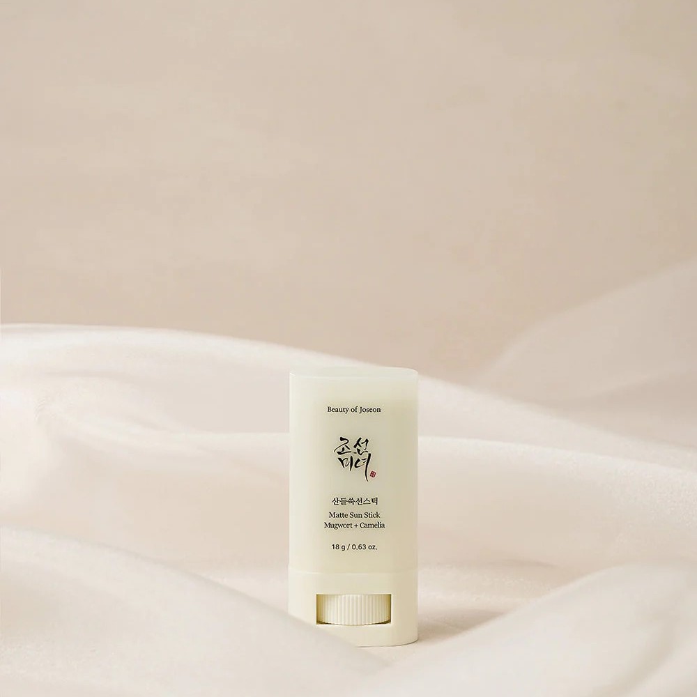 BEAUTY OF JOSEON Matte Sun Stick: Mugwort+Camelia (SPF 50+ PA++++) - Ματ Αντηλιακό Stick για Έλεγχο Λιπαρότητας