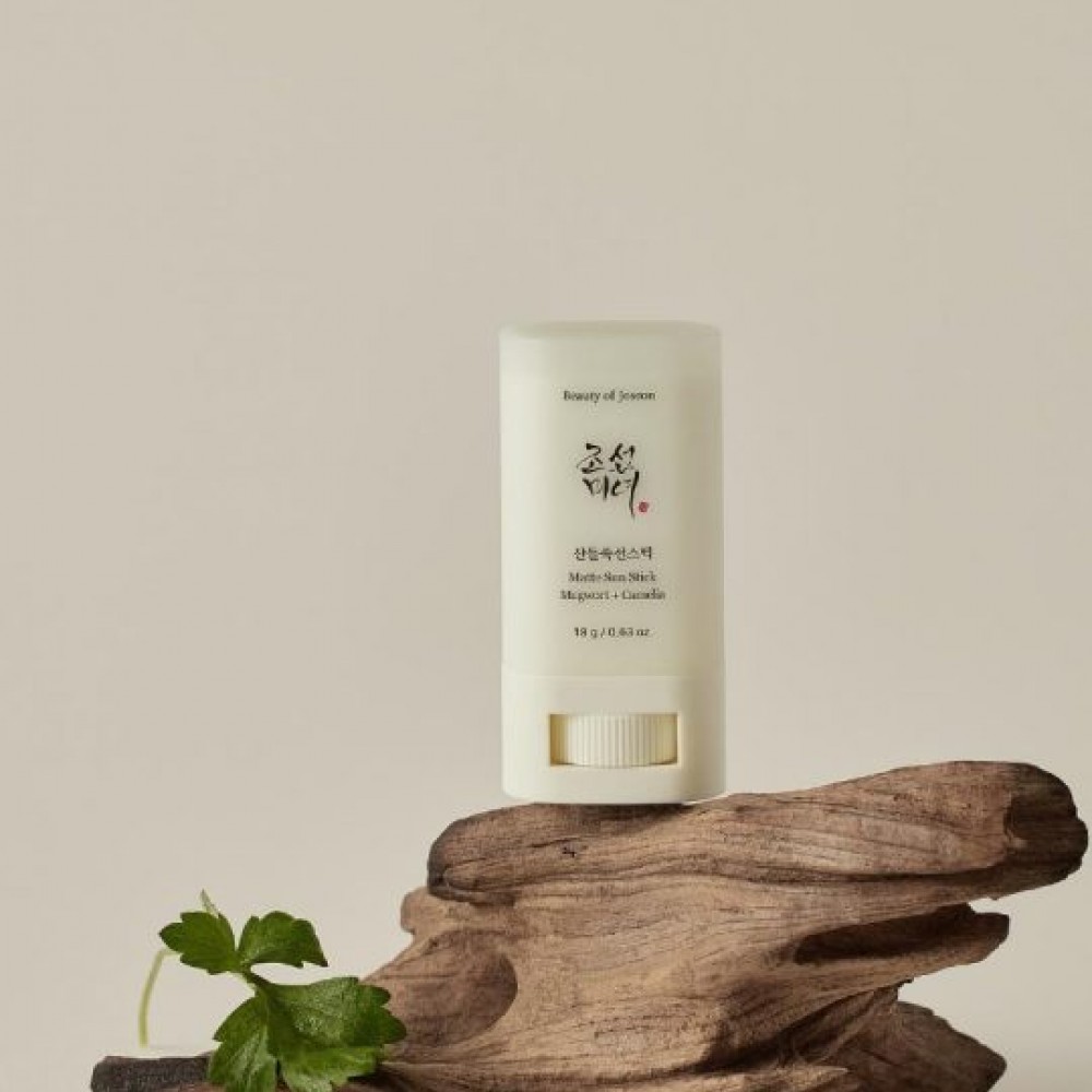BEAUTY OF JOSEON Matte Sun Stick: Mugwort+Camelia (SPF 50+ PA++++) - Ματ Αντηλιακό Stick για Έλεγχο Λιπαρότητας